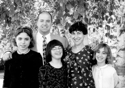 Mark Winkler's brother Jay with wife Helen and their 3 daughters